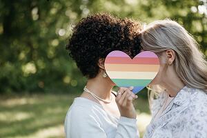 Finding Love in All Directions: The Benefits of Bisexual Dating Sites